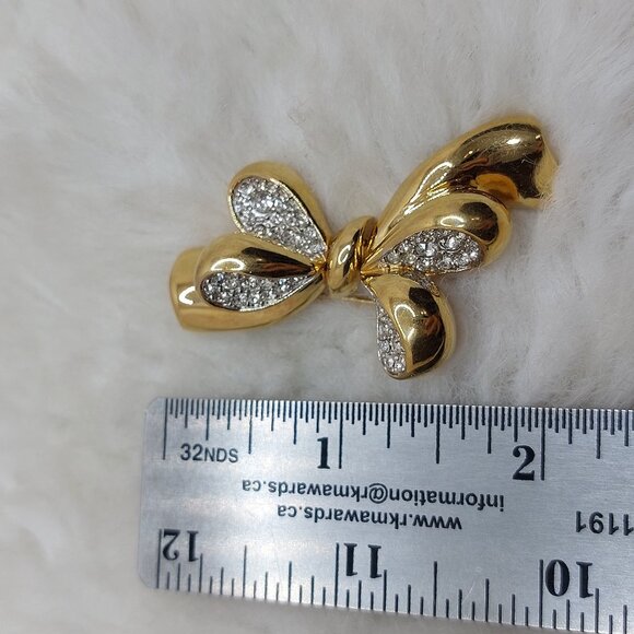 Vintage Nina Ricci Gold plated Ribbon Motif Brooch w/ stones Brooch - Picture 4 of 9